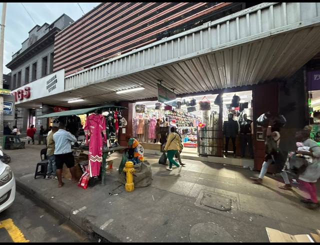 1,000M² BUSINESS CENTRE FOR SALE IN DURBAN CENTRAL